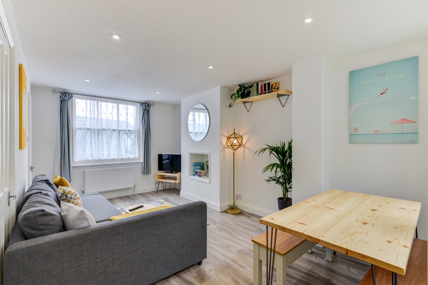 2 Bed Terraced House, Vine Street, BN1, N1 7GU