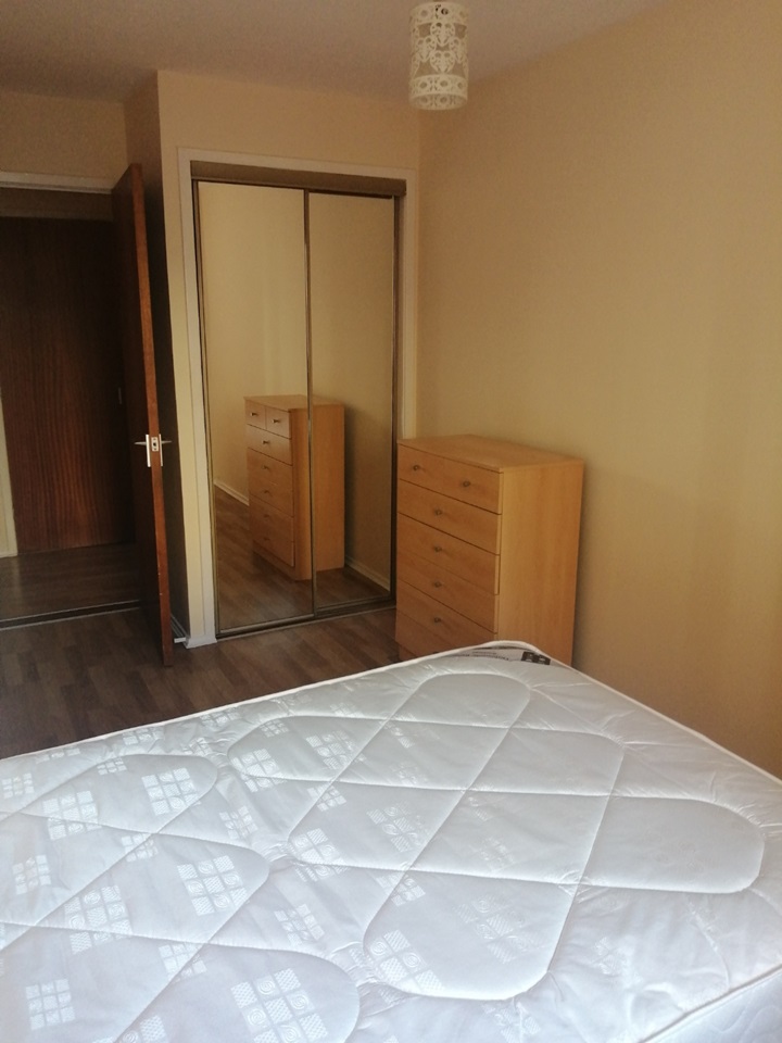 2 Bed Flat, Chapel Lane, EH6 photo 5