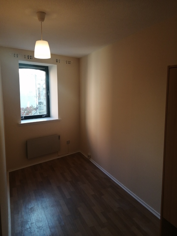 2 Bed Flat, Chapel Lane, EH6 photo 4