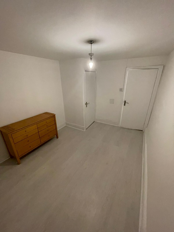 Shaw, Oldham 1 Bed Flat, Market Street, OL2 To Rent Now for £645.00 p/m