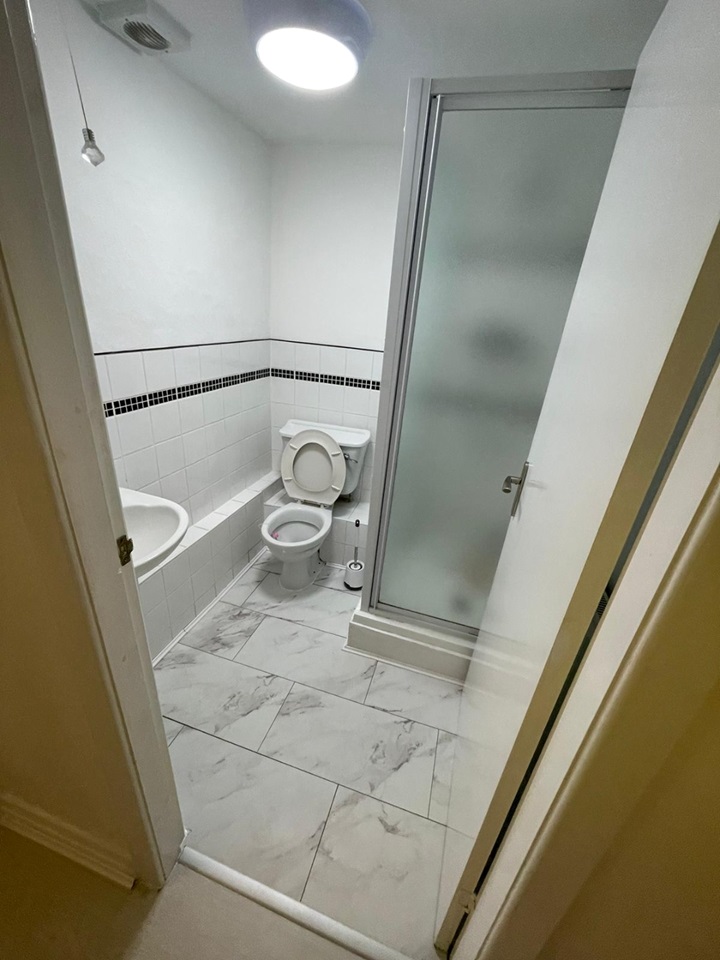 Shaw, Oldham 1 Bed Flat, Market Street, OL2 To Rent Now for £645.00 p/m