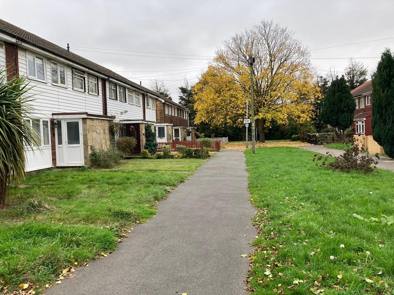 Hayes 2 Bed Terraced House, Cleave Avenue, UB3 To Rent Now for £