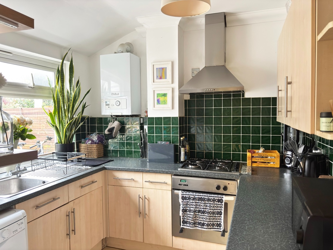 Additional image 3 of 2 Bed Flat, Bigwood Avenue, BN3, N1 7GU