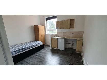 Studio Flat, Kyverdale Road, N16