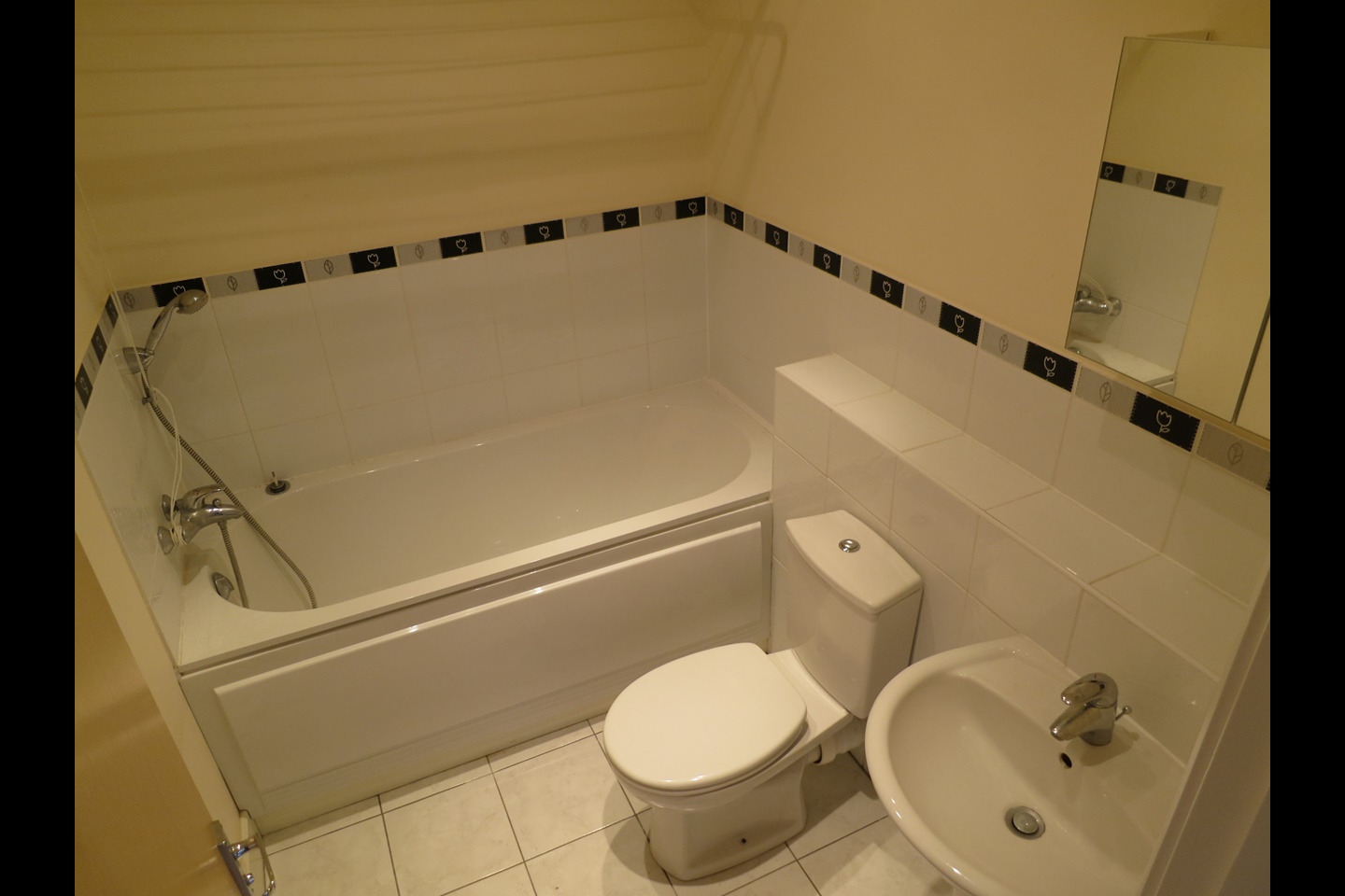 Additional image 17 of 2 Bed Flat, Longworth Avenue, CB4, N1 7GU