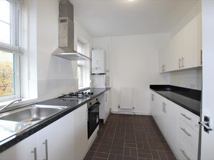 4 Bed Flat, Howland House, SW16