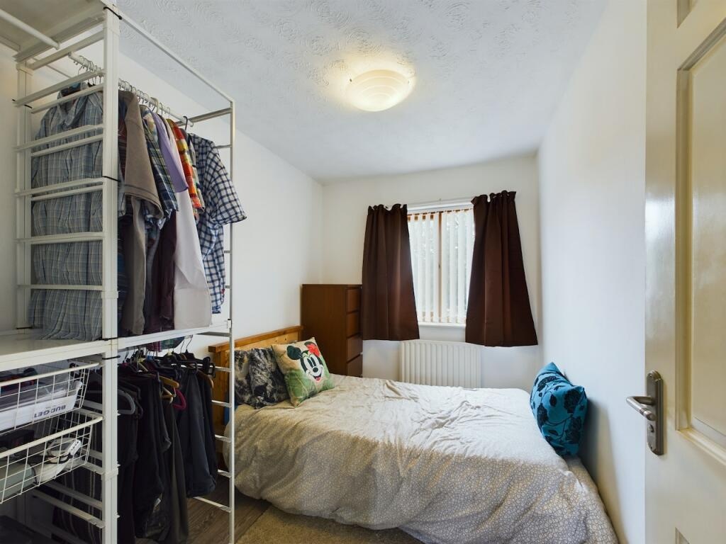 Wakefield 3 Bed Detached House, Parkinson Close, WF1 To Rent Now