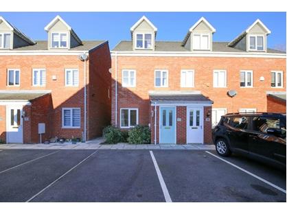 3 Bed Terraced House, Holmes Wood Close, WN3