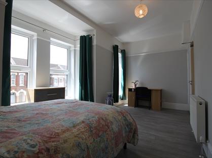 8 Bed Terraced House, Wilton Avenue, SO15