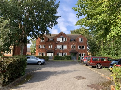 2 Bed Flat, Broomfield Lodge, LS6