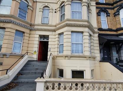 1 Bed Flat, Dalby Square, CT9