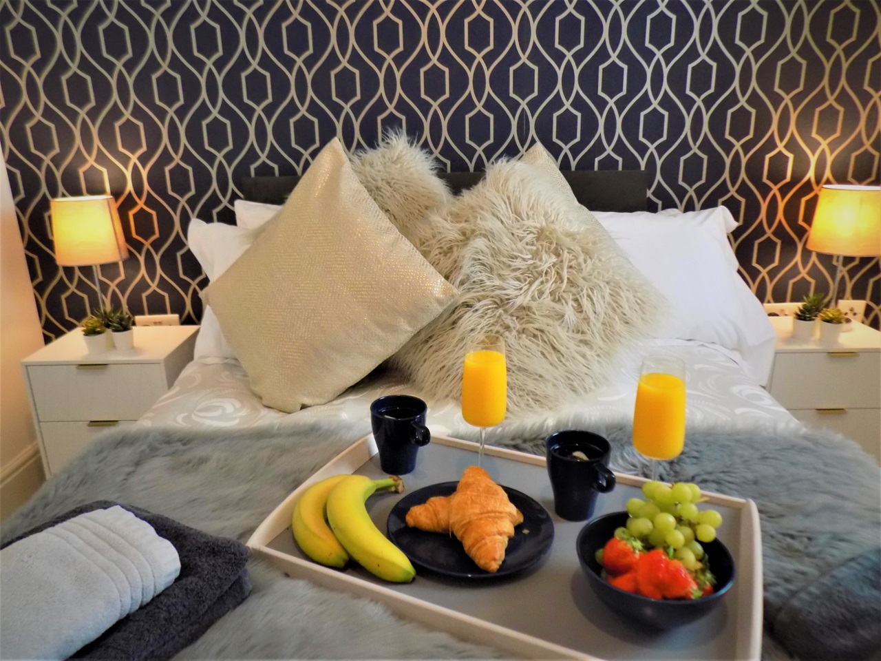 2 Bed Flat, Splott Road, CF24, N1 7GU