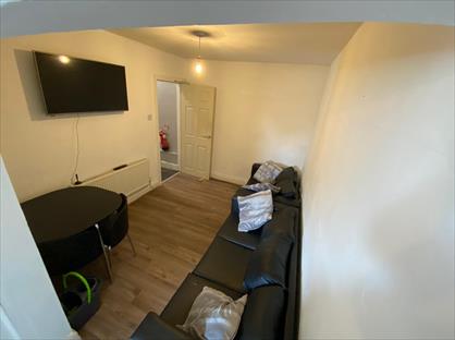 Room in a Shared House, Eccles New Road, M5