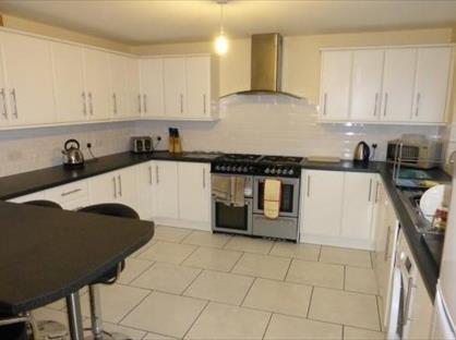Room in a Shared House, The Muntings, SG2