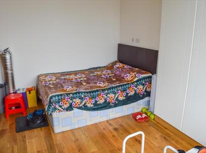 Studio Flat, North Finchley, N12