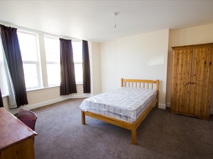 Room in a Shared House, Carlton Road, SO15