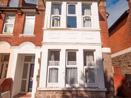 8 Bed Semi-Detached House, Wilton Avenue, SO15