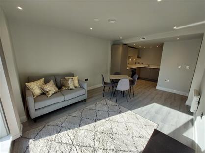 1 Bed Flat, St. Martins Place, B15