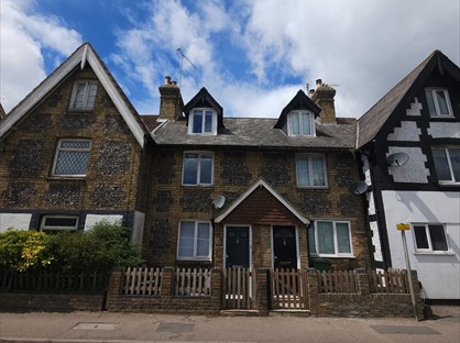 3 Bed Terraced House, High St, BR6