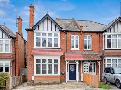 4 Bed Semi-Detached House, Whitehall Road, HA1