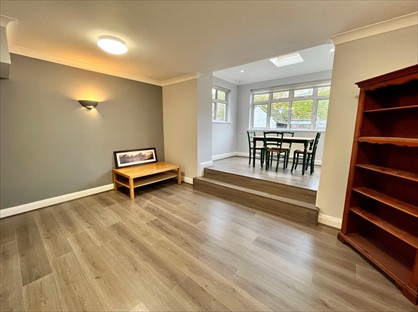 2 Bed Maisonette, The Masons, SL9