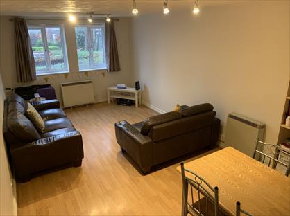 2 Bed Flat, Broomfield Lodge, LS6