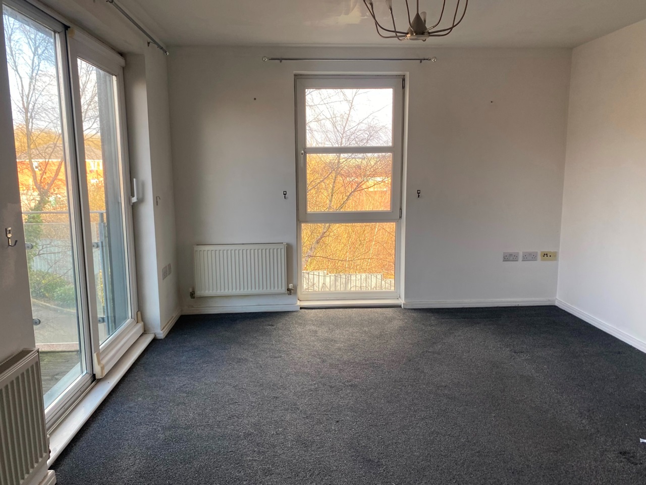 St. Helens 2 Bed Flat, Lower Hall Street, WA10 To Rent Now for £700