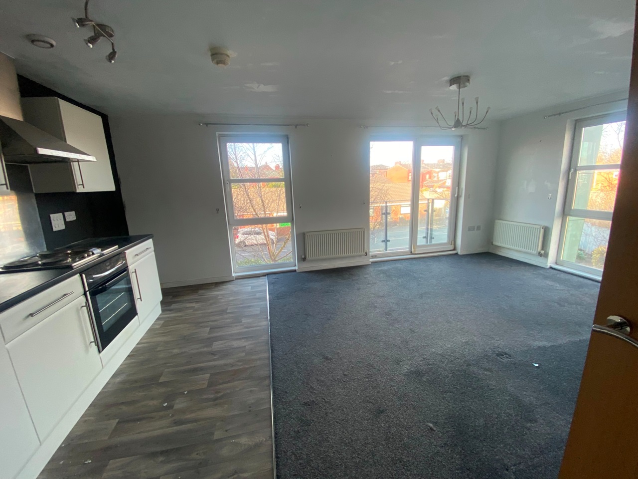 St. Helens 2 Bed Flat, Lower Hall Street, WA10 To Rent Now for £700