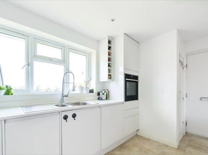 2 Bed Flat, Cookham Road, SL6