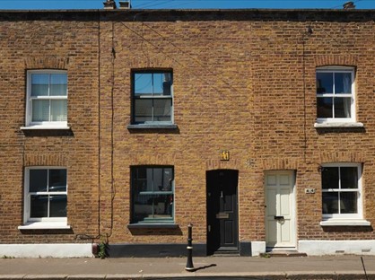 2 Bed Terraced House, Queens Road, SW14