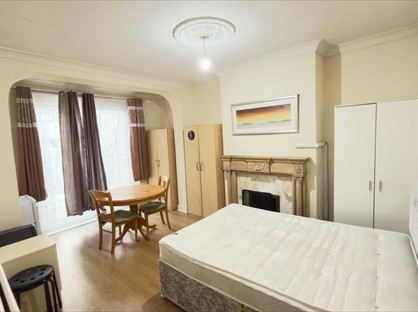 1 bed room for rent in Room in a Shared House, St Leonards Gardens, IG1