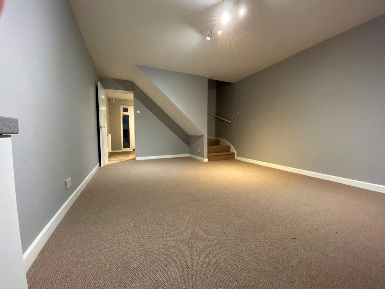 Eaglestone, Milton Keynes 2 Bed Terraced House, Hawkmoor Close, MK6