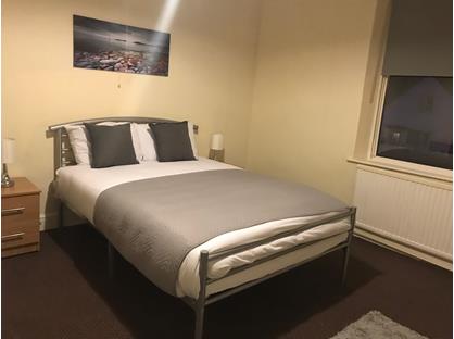 Room in a Shared House, Main Street, NG20