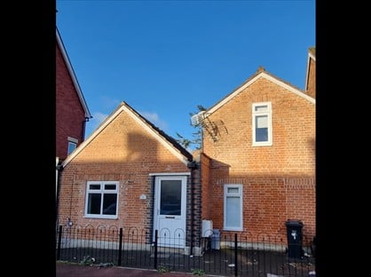 1 Bed End Terrace, Quay Cottages, TA9