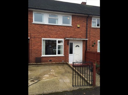 3 Bed Terraced House, Stanley Green West, SL3