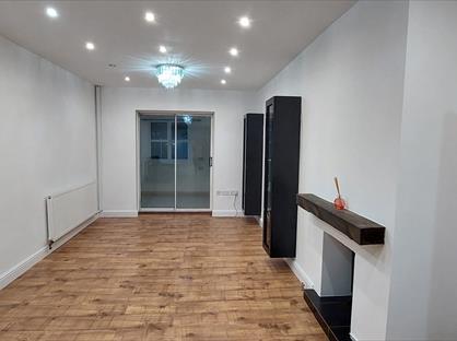 3 Bed Terraced House, Woodgate, WD25