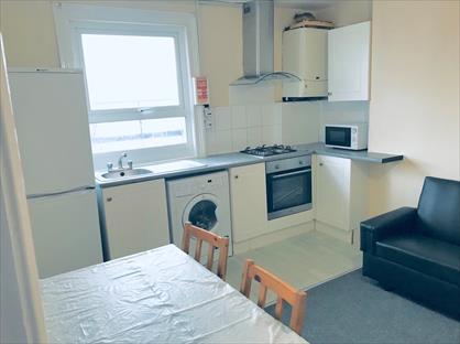 2 Bed Flat, Russell Street, RG1