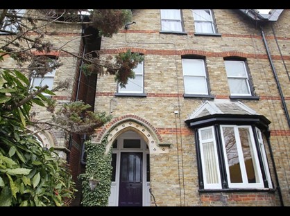 2 Bed Flat, Old Dover Road, CT1
