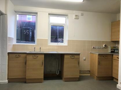 2 Bed Terraced House, Garnet Terrace, LS11