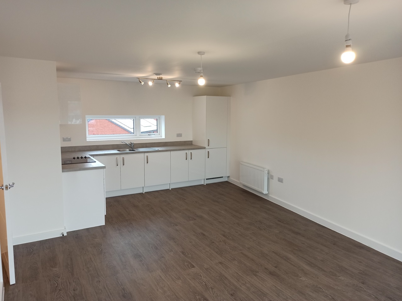 1 Bed Flat, Stoke Gifford, BS34 photo 2