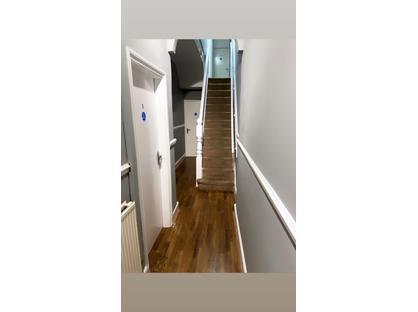 Room in a Shared House, City Road, B16