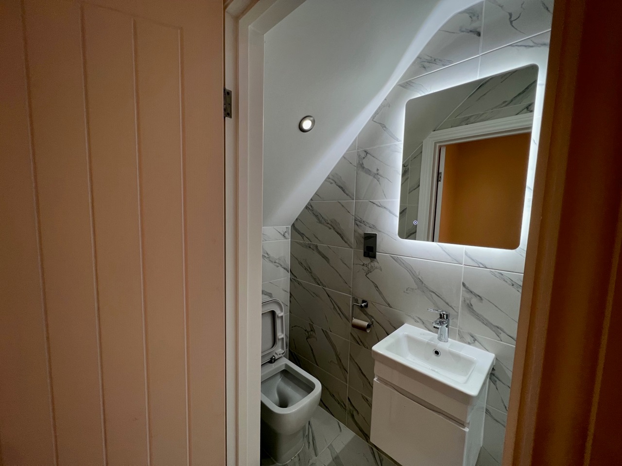 London 2 Bed Flat, Devonport Road, W12 To Rent Now for £2,200.00 p/m