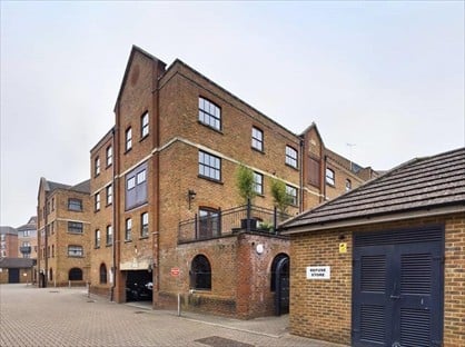 2 Bed Flat, Medway Wharf Road, TN9