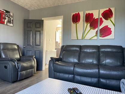 3 Bed Semi-Detached House, Deans Road, WV1