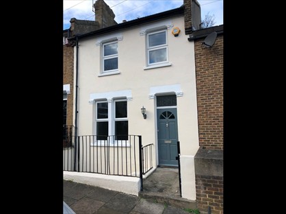 4 Bed Terraced House, Bramblebury Road, SE18