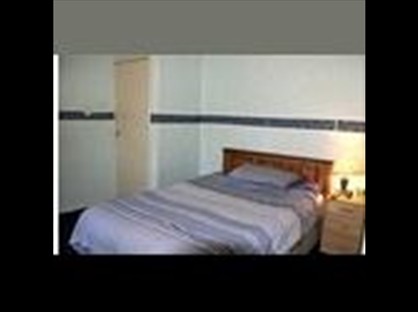 Room in a Shared House, Addison Crescent, M16