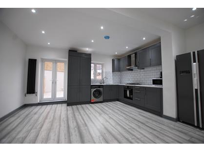 4 Bed Flat, Portland Road, SE25