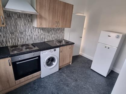 3 Bed Terraced House, Oaklands Park Avenue, IG1