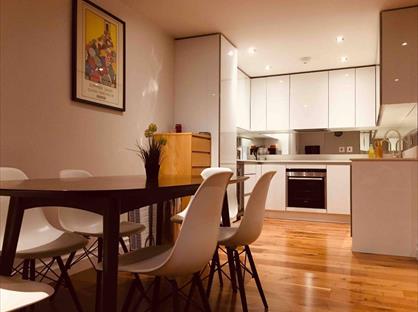 2 Bed Flat, Bridge Place, SW1V