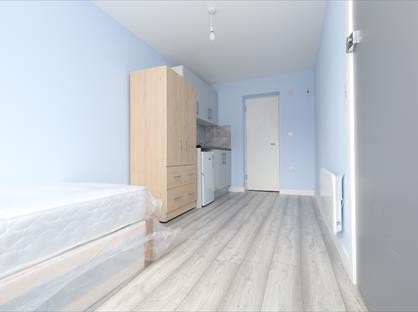 Studio Flat, Rowan Road, UB7